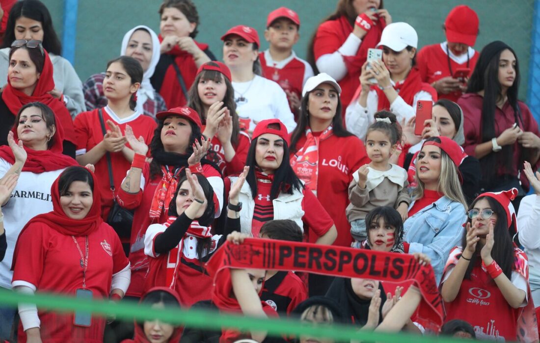 خبری مهم برای زنان؛ مجوز تماشای دربی صادر شد