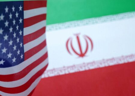 درخواستهای امریکا از ایران در حوزه انرژی هسته ای و سلاح متعارف، منطقی نیست اما برای خروج از وضعیت فعلی سیاست خارجی چه راهی وجود دارد؟