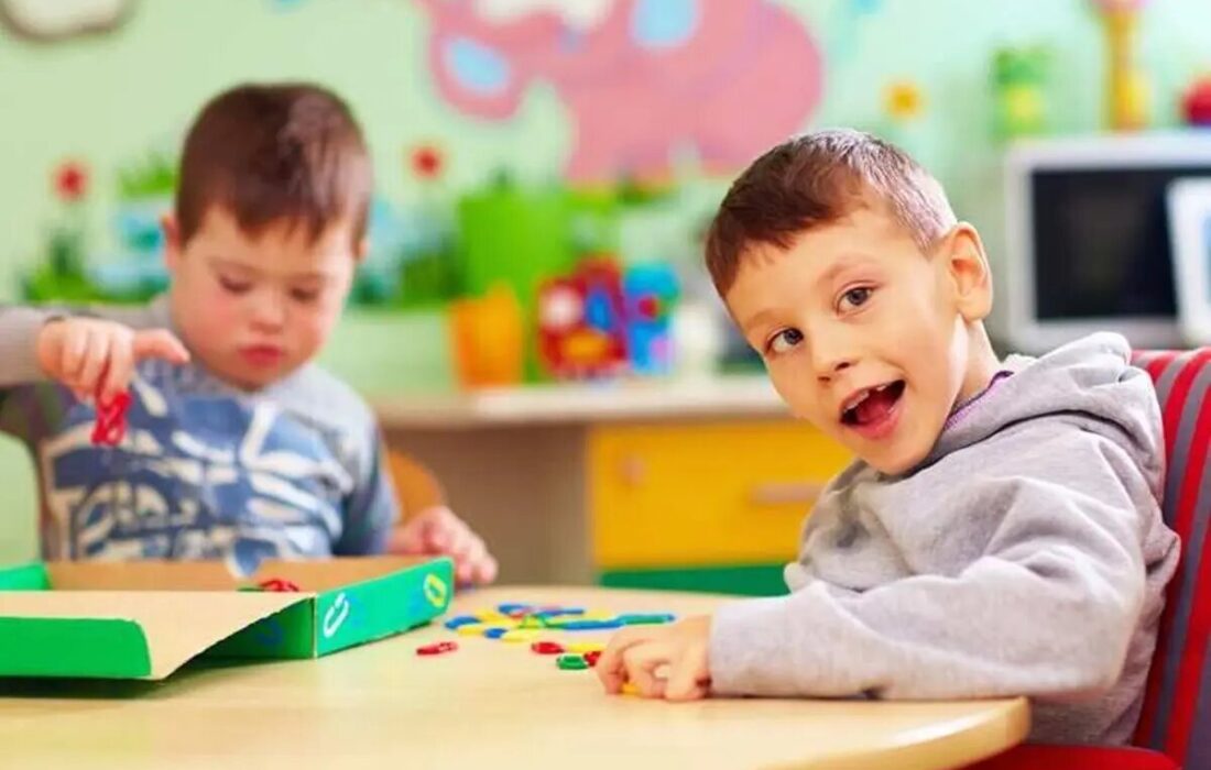 اوتیسم پشت در خانه همه ماست؛ ۳۰۰ خانواده بیش از یک فرزند دارای اوتیسم دارند/ وضعیت سربازی برای افراد دارای اوتیسم چگونه است؟