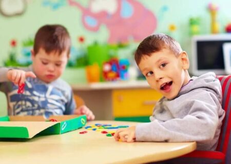 اوتیسم پشت در خانه همه ماست؛ ۳۰۰ خانواده بیش از یک فرزند دارای اوتیسم دارند/ وضعیت سربازی برای افراد دارای اوتیسم چگونه است؟