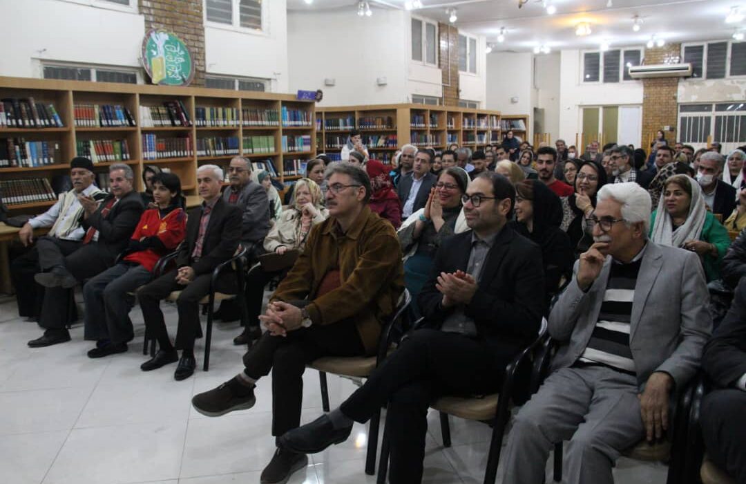 برگزاری نشست شب چله در اهواز به همت انجمن میراث بانان تاریانا