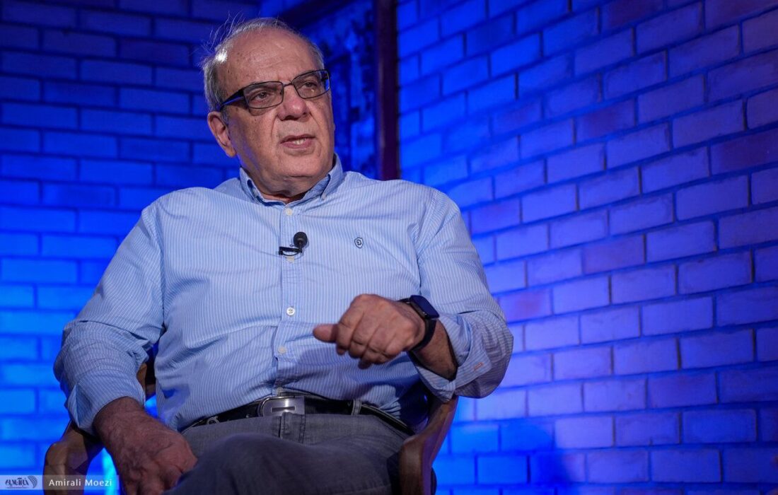 عبدی: مواضع اخیر مقامات این را پیام میدهد که هیچ راهی برای برونرفت از وضع کنونی نداریم