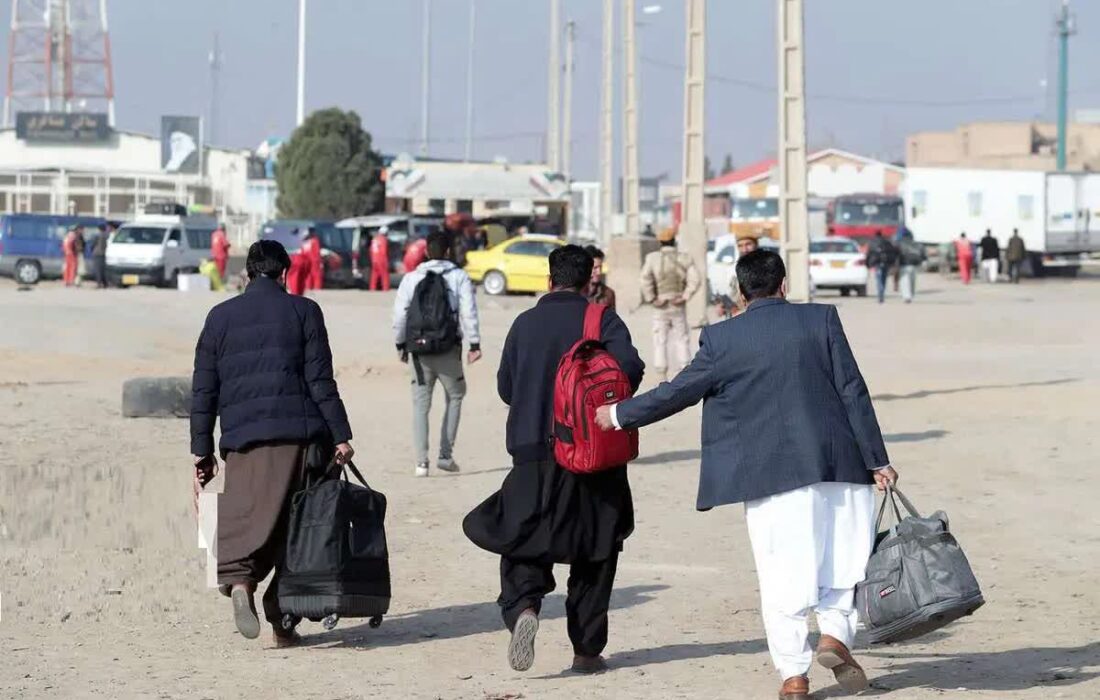 آخرین وضعیت حضور و طرد اتباع افغانستانی در ایران/ اعلام تمدید اعتبار گذرنامه خانواری اتباع
