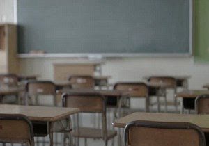 «ممنوعیت تنبیه بدنی دانش‌آموزان» در مدارس ابلاغ شد/ در صورت هتک حرمت معلم، تکلیف چیست؟