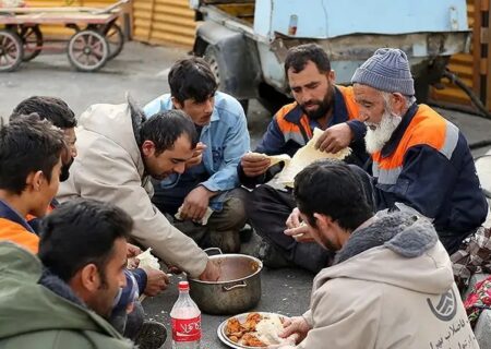حقوق کارگران را بر مبنای قیمت طلا افزایش دهید/ حداقل هزینه‌های زندگی ۴۰ الی ۵۰ میلیون تومان است