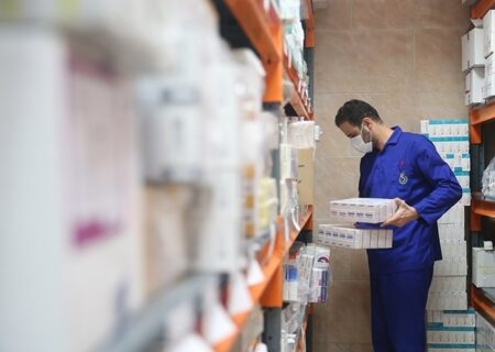 افزایش 10 تا 270 درصدی قیمت برخی داروها/ مردم حدود 70 درصد هزینه‌های درمان را از جیب خود می‌پردازند