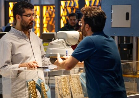 حساب بانکی اصناف طلا همچنان مسدود است!