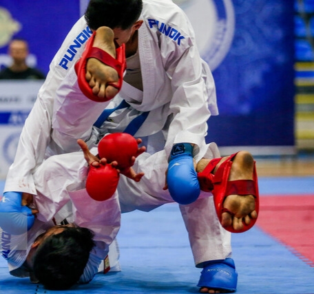 قهرمانان سبک‌های آزاد کاراته خوزستان در بن‌بست بی‌توجهی