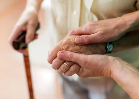 کالابرگ ۶۲۰ هزار تومانی برای پیرزنی بیمار با درآمد کمتر از ۵ میلیون تومان/ این حمایت‌ها اصلاً «حمایت» نیست!