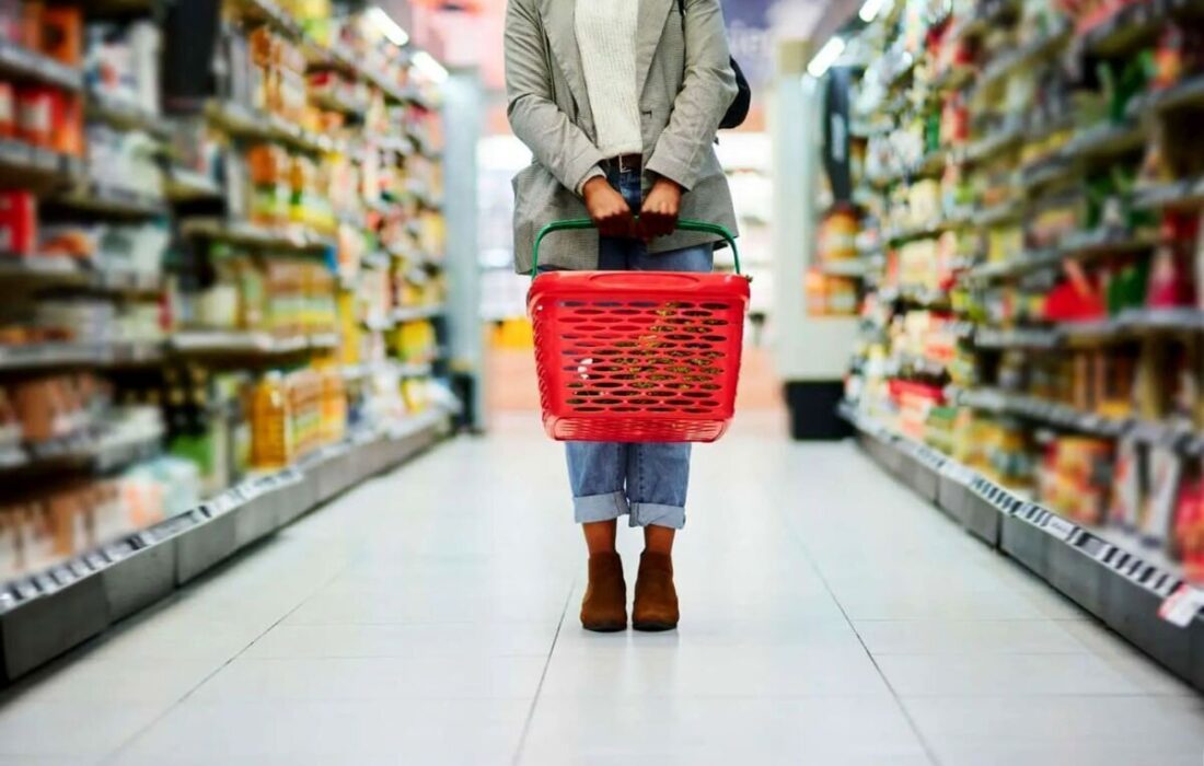 حذف لبنیات از سفره‌ها با تورم ۷۰ درصدی مواد غذایی/ درمان ۲۰ میلیون تومانی در انتظار مردمی که ندارند شیر ۱۰۰ هزار تومانی بخرند!